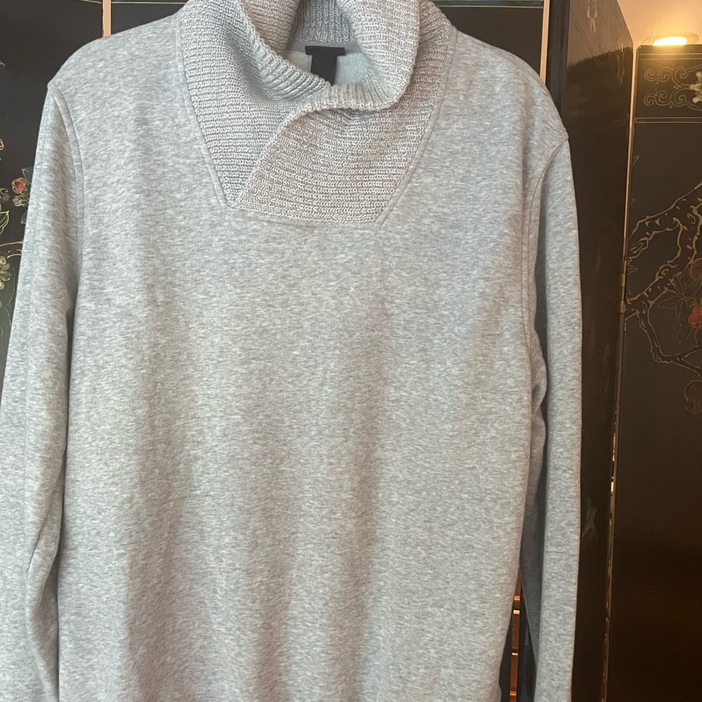 H&M gray sweater